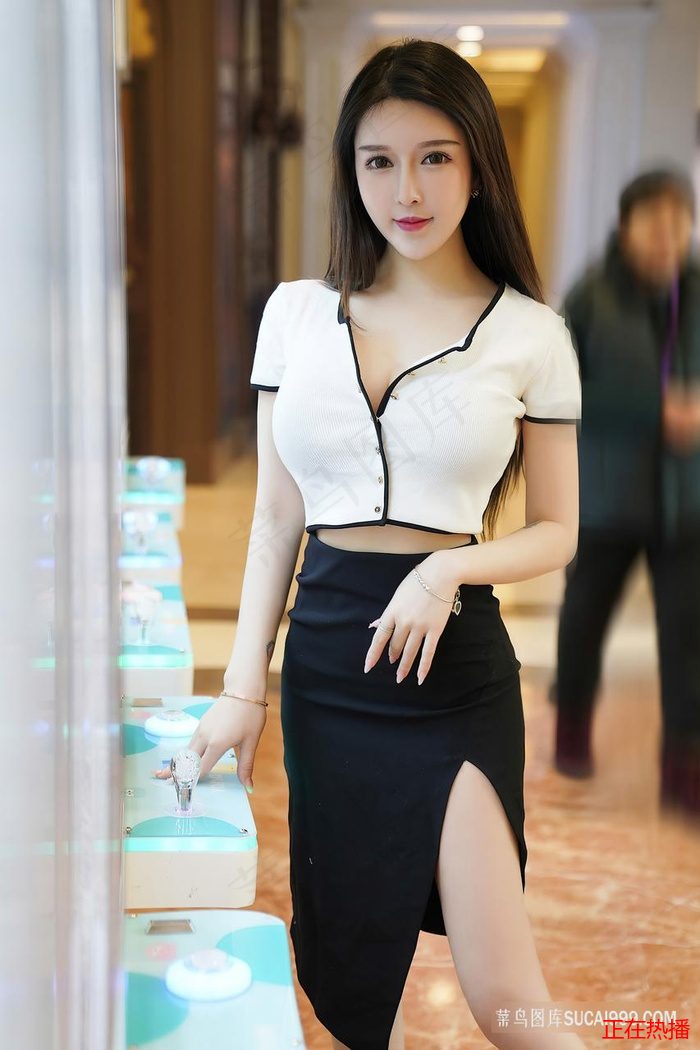 免费观看剧的软件 · 年轻的领居3在线观看 精彩合辑